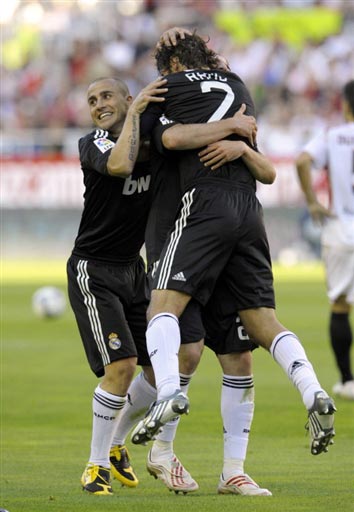 记者：多特对于再次带回桑乔有所顾忌，尤文的热情已经冷却