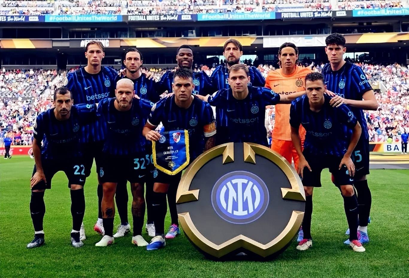 每体：巴萨考虑出售卡萨多并标价3000万欧，切尔西对他感兴趣