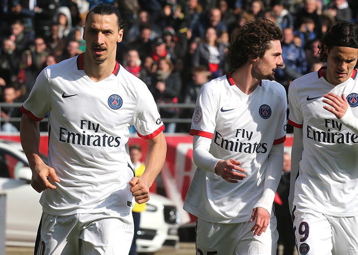 C罗在世界杯踢南美球队0进球0助攻！梅西踢欧洲是6进球6助攻！